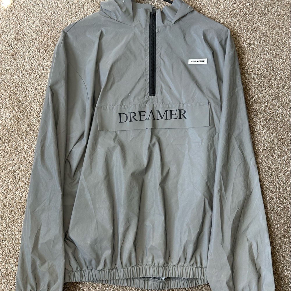 Dreamer pullover silver size small